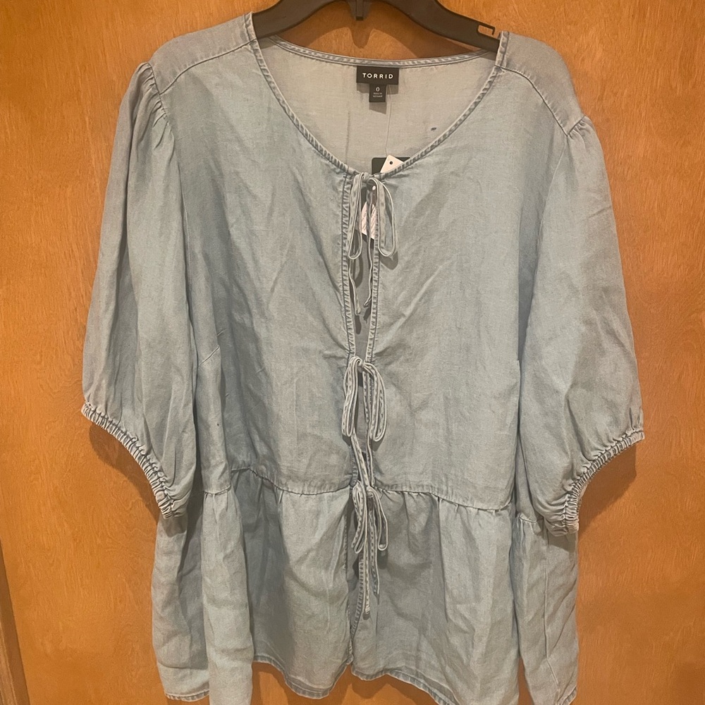 Torrid Tie Front Puff Sleeve Blouse
